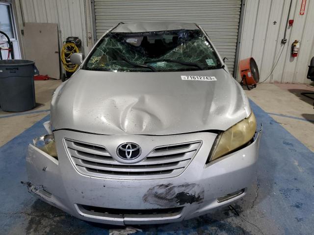 4T4BE46K09R121838 - 2009 TOYOTA CAMRY BASE SILVER photo 5