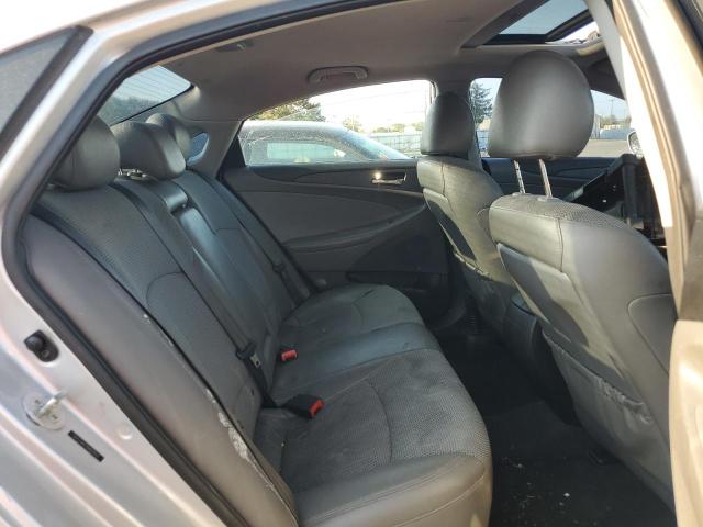 5NPEC4AC7DH622553 - 2013 HYUNDAI SONATA SE SILVER photo 10