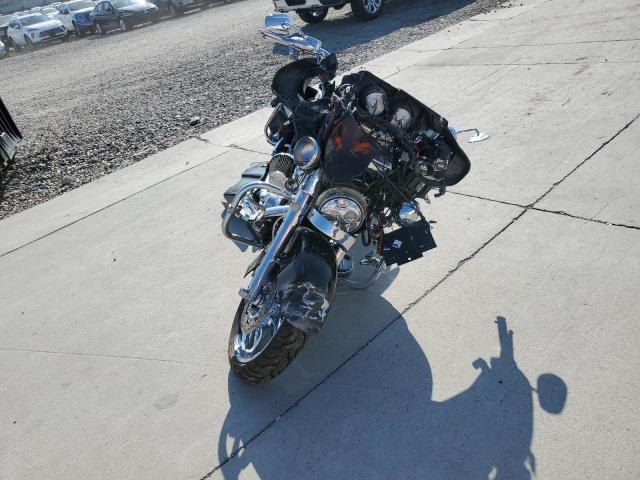 1HD1KB417BB632965 - 2011 HARLEY-DAVIDSON FLHX BROWN photo 2