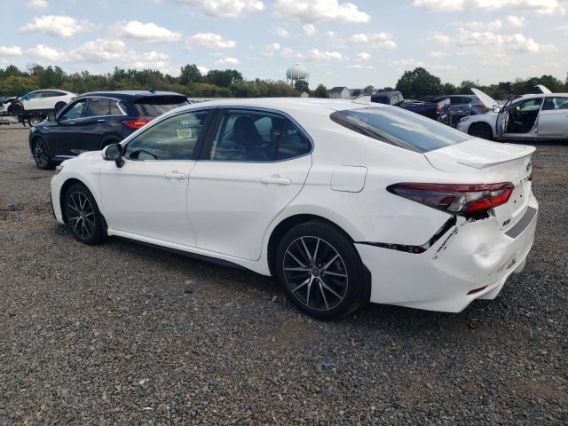 4T1G11AK9PU819489 - 2023 TOYOTA CAMRY SE NIGHT SHADE WHITE photo 2
