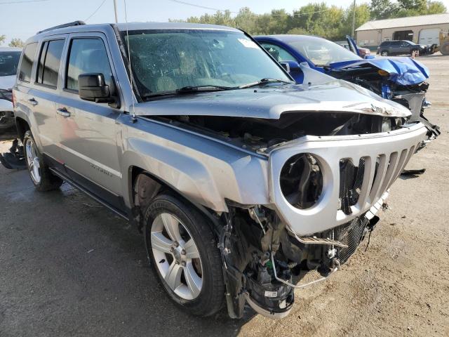 1C4NJRFB1FD169381 - 2015 JEEP PATRIOT LATITUDE SILVER photo 4