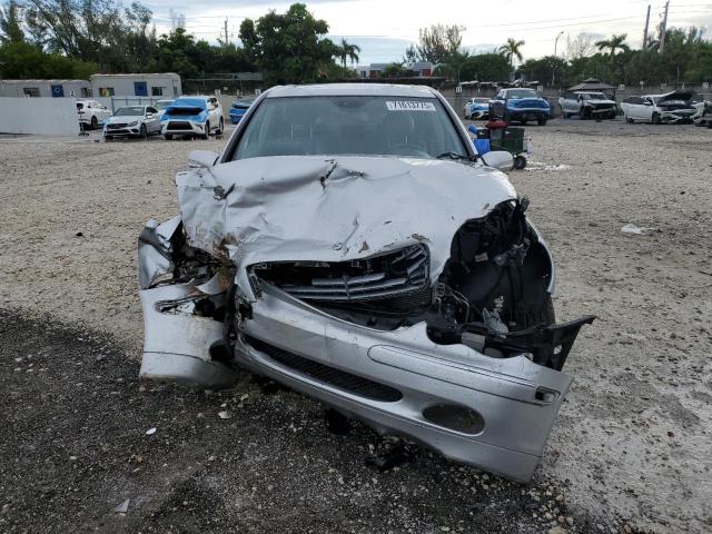 WDBRF64JX2E005092 - 2002 MERCEDES-BENZ C 320 银色 照片 5