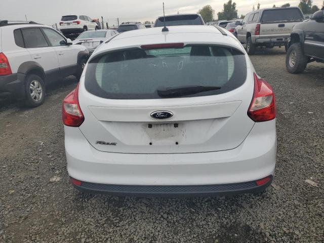 1FADP3K25EL265070 - 2014 FORD FOCUS SE WHITE photo 6