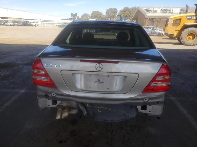 WDBRF61J54A558554 - 2004 MERCEDES-BENZ C 240 SILVER photo 6