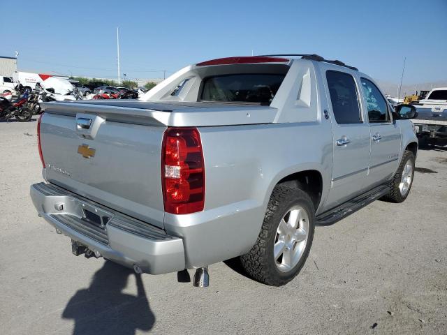 3GNTKGE78DG284251 - 2013 CHEVROLET AVALANCHE LTZ SILVER photo 3