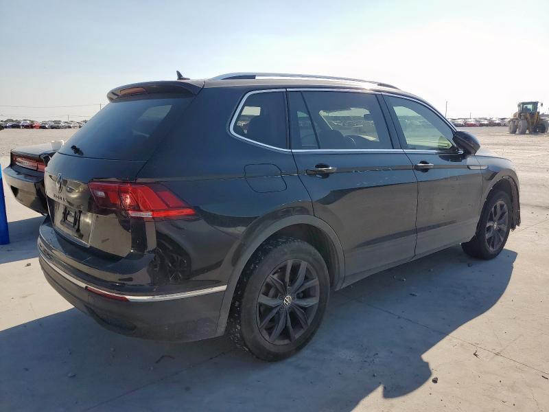 3VVNB7AX1RM116713 - 2024 VOLKSWAGEN TIGUAN SE BLACK photo 3