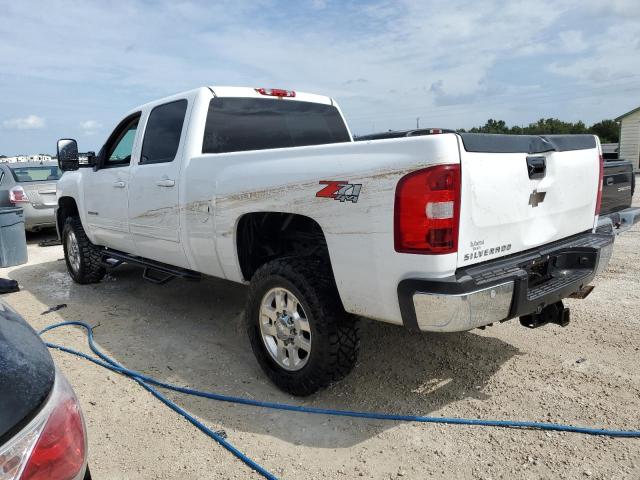 1GC1KYEG8DF237292 - 2013 CHEVROLET SILVERADO K2500 HEAVY DUTY LTZ WHITE photo 2