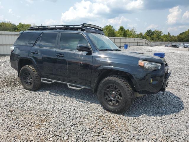 JTEBU5JR3F5208033 - 2015 TOYOTA 4RUNNER SR5/SR5 PREMIUM შავი ფოტო 4