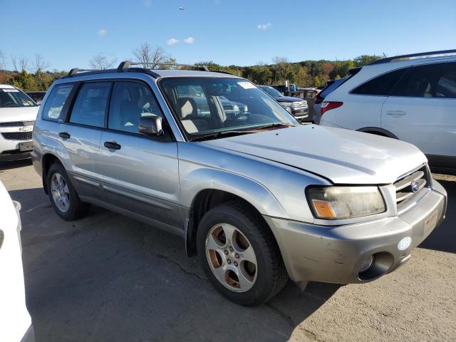 JF1SG65654H754190 - 2004 SUBARU FORESTER 2.5XS Сріблястий фото 4