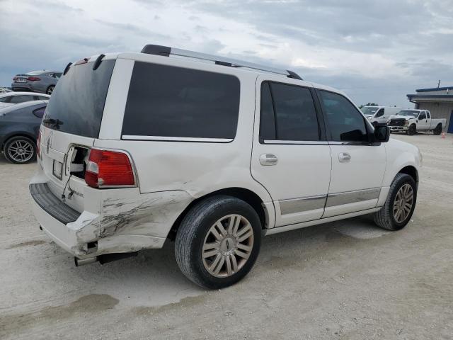 5LMJJ2H55BEJ10179 - 2011 LINCOLN NAVIGATOR 白色 照片 3