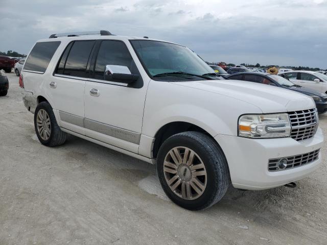 5LMJJ2H55BEJ10179 - 2011 LINCOLN NAVIGATOR 白色 照片 4