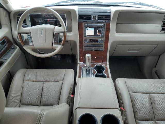 5LMJJ2H55BEJ10179 - 2011 LINCOLN NAVIGATOR 白色 照片 8
