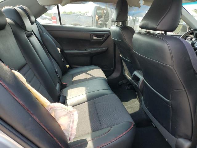 4T1BF1FK5GU205267 - 2016 TOYOTA CAMRY LE SILVER photo 10