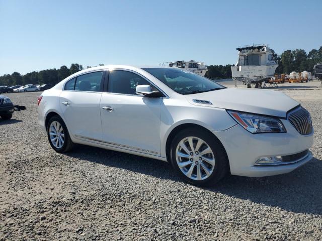 1G4GB5G35GF113838 - 2016 BUICK LACROSSE WHITE photo 4