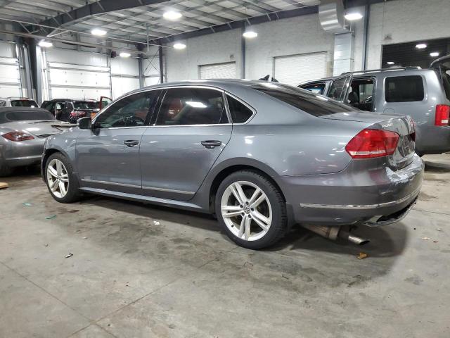 1VWCS7A32FC090474 - 2015 VOLKSWAGEN PASSAT SEL GRAY photo 2