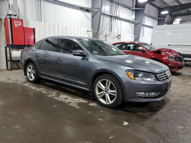 1VWCS7A32FC090474 - 2015 VOLKSWAGEN PASSAT SEL GRAY photo 4