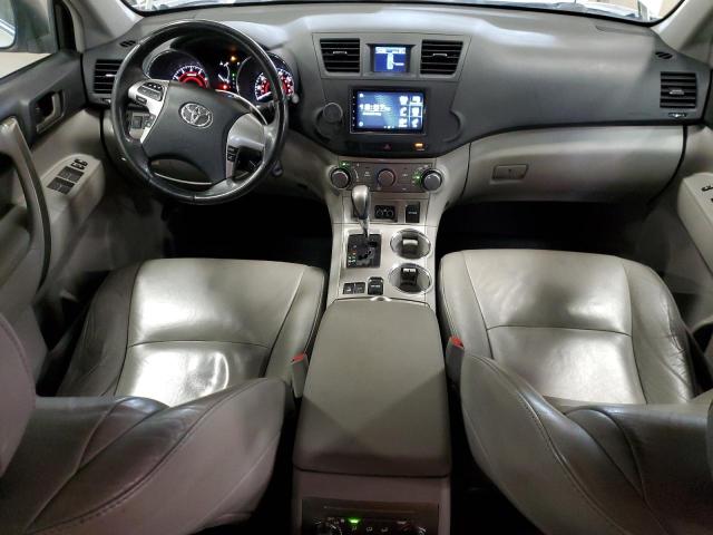 5TDBK3EH0BS065353 - 2011 TOYOTA HIGHLANDER BASE 白色 照片 8