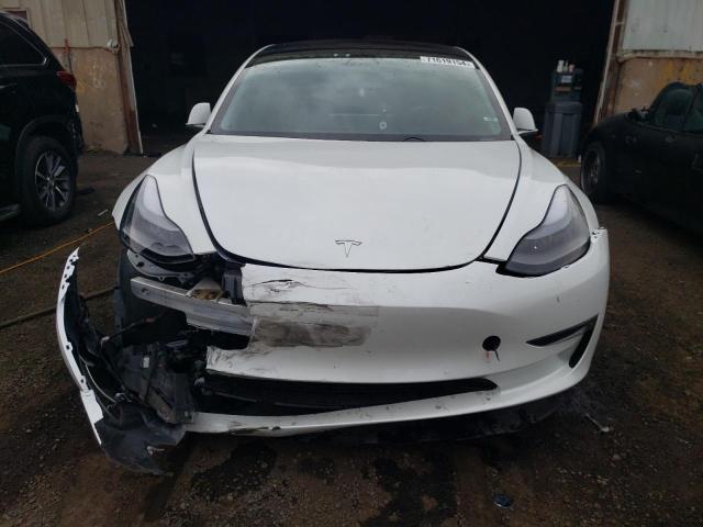 5YJ3E1EB8KF389599 - 2019 TESLA MODEL 3 WHITE photo 5