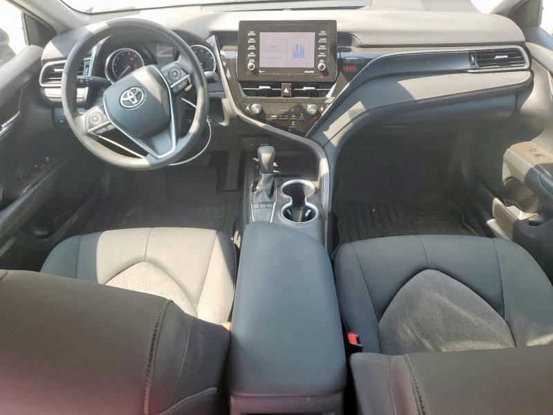 4T1C11AK0NU699769 - 2022 TOYOTA CAMRY LE GRAY photo 8