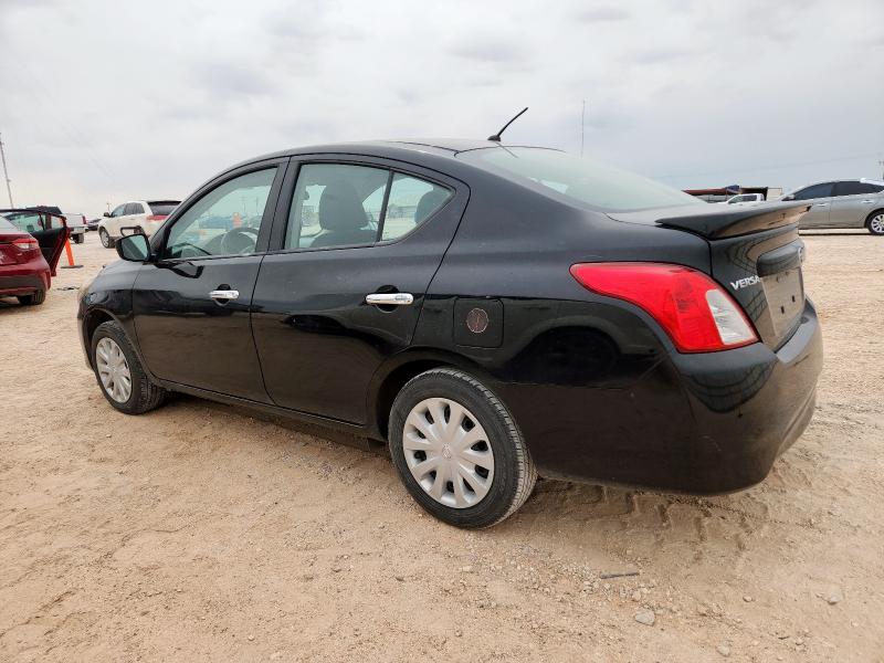 3N1CN7AP5JL803705 - 2018 NISSAN VERSA S أسود صورة 2