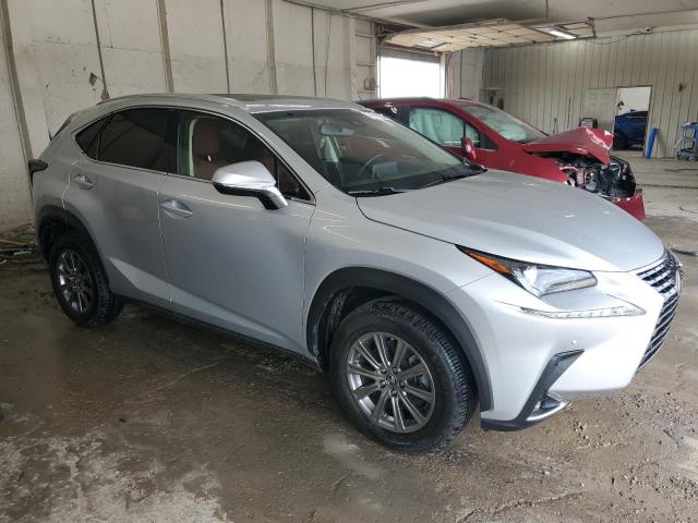 JTJYARBZ5K2145359 - 2019 LEXUS NX 300 BASE 银色 照片 4