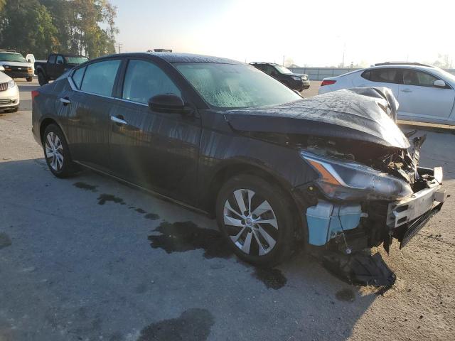 1N4BL4BV6LC209171 - 2020 NISSAN ALTIMA S BLACK photo 4