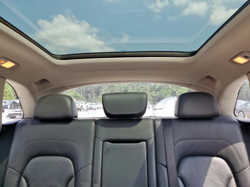 WA1LFAFP5CA129687 - 2012 AUDI Q5 PREMIUM PLUS WHITE photo 10