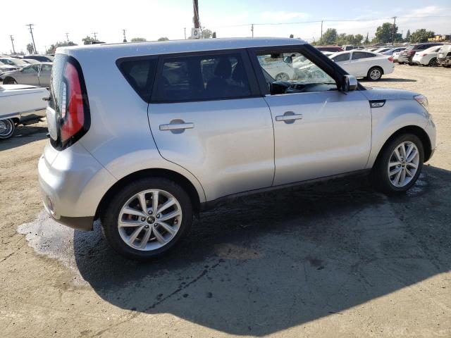 KNDJP3A55K7654983 - 2019 KIA SOUL + SILVER photo 3