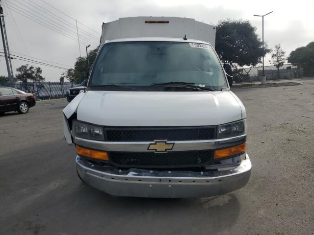 1GB0GRF74P1259443 - 2023 CHEVROLET EXPRESS G3 WHITE photo 5