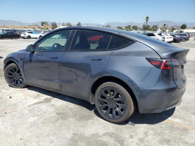 7SAYGAEE6PF710527 - 2023 TESLA MODEL Y Մոխրագույն լուսանկար 2
