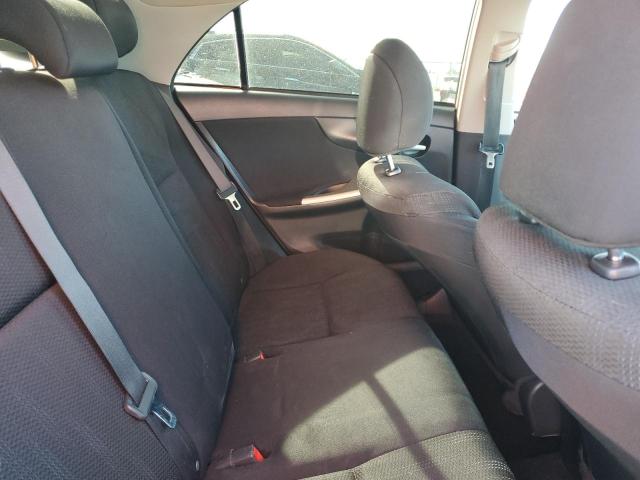 2T1BU4EE5BC633675 - 2011 TOYOTA COROLLA BASE 白色 照片 10