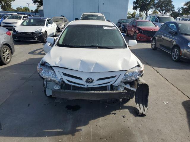 2T1BU4EE5BC633675 - 2011 TOYOTA COROLLA BASE 白色 照片 5