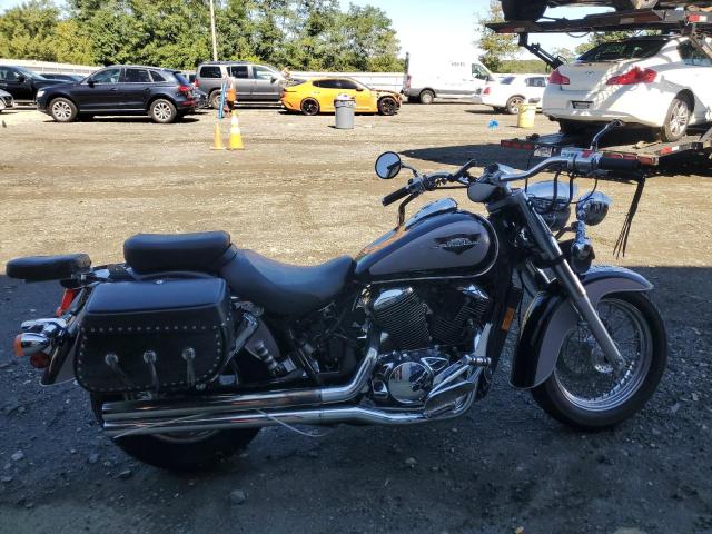 2000 HONDA VT750 CD2, 