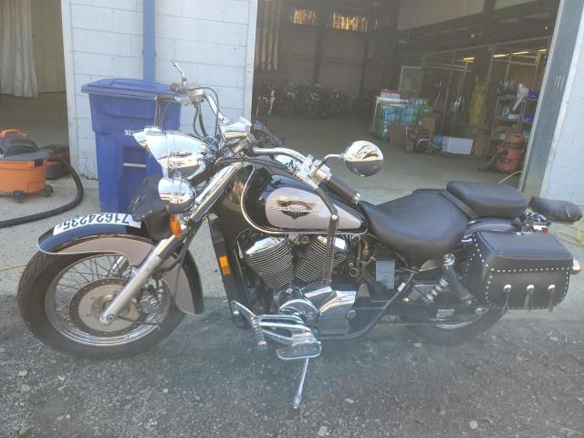 JH2RC4467YK300016 - 2000 HONDA VT750 CD2 BLACK photo 3