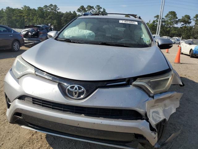 2T3WFREV2GW270869 - 2016 TOYOTA RAV4 XLE SILVER photo 5