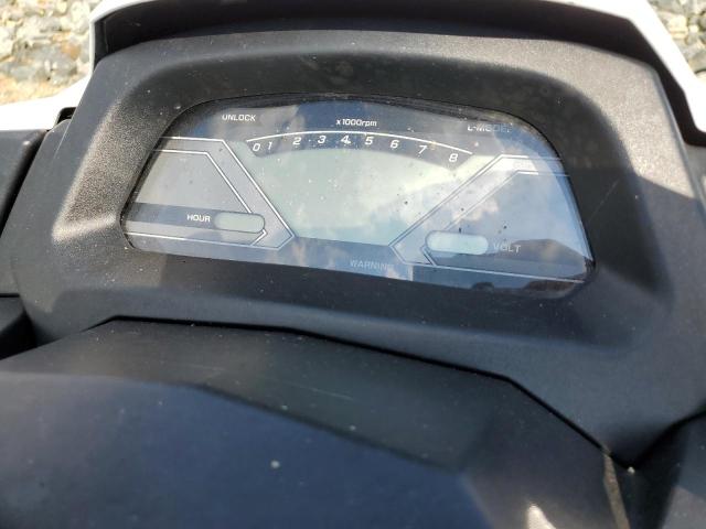 YAMA3356C818 - 2018 YAMAHA VX DELUXE TWO TONE photo 8