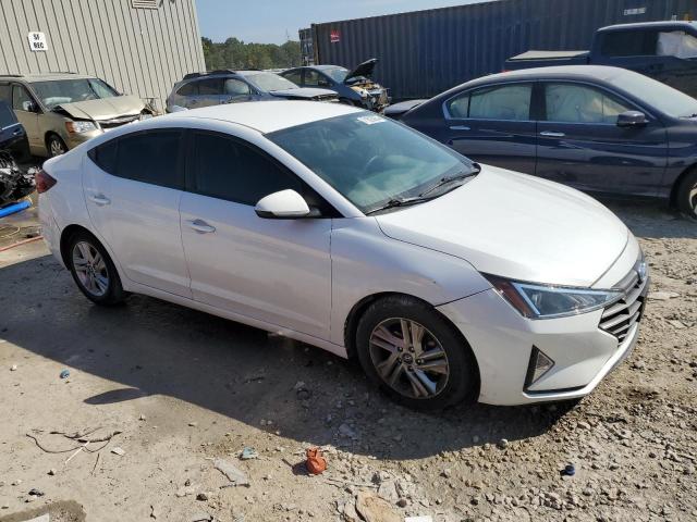 5NPD84LF0LH582982 - 2020 HYUNDAI ELANTRA SEL WHITE photo 4