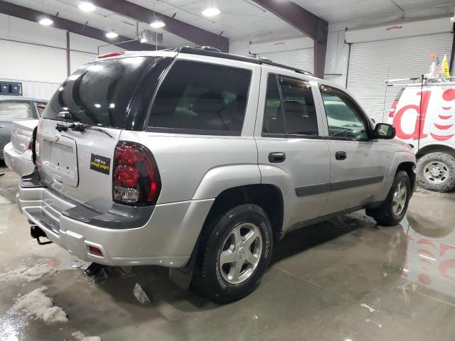 1GNDT13SX52106941 - 2005 CHEVROLET TRAILBLAZE LS SILVER photo 3