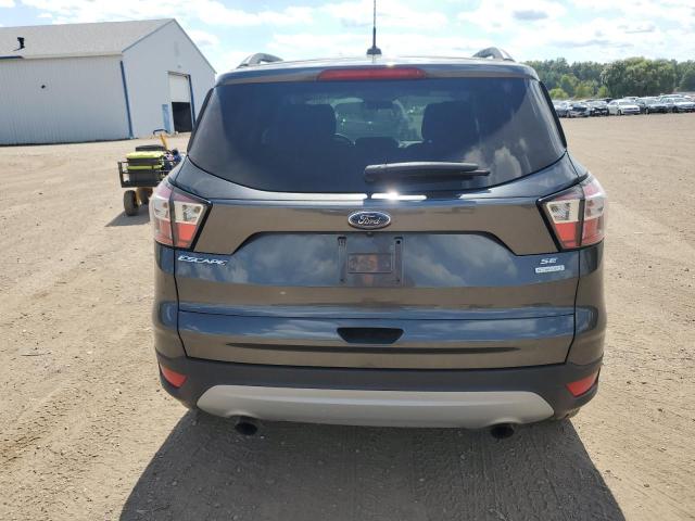 1FMCU0GD7JUD42450 - 2018 FORD ESCAPE SE Сұр фото 6
