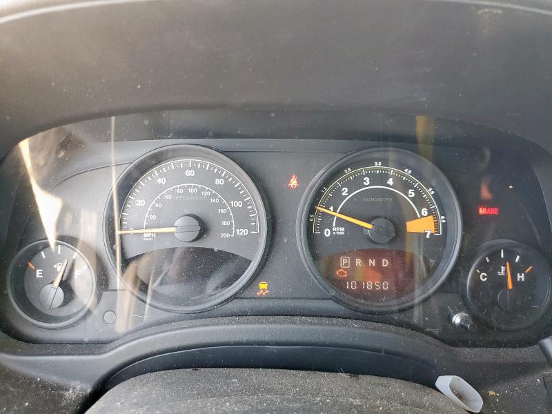 1C4NJRBB6FD332001 - 2015 JEEP PATRIOT SPORT 银色 照片 9