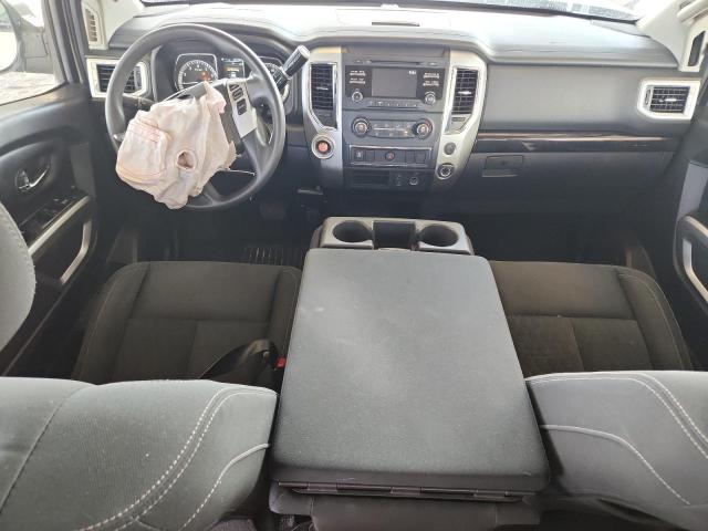 1N6AA1EK4HN531330 - 2017 NISSAN TITAN S Ақ фото 8