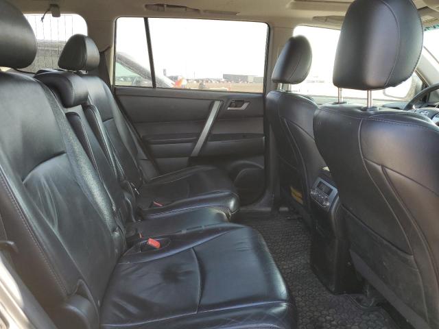 5TDBK3EH0CS134902 - 2012 TOYOTA HIGHLANDER BASE Белый фото 11