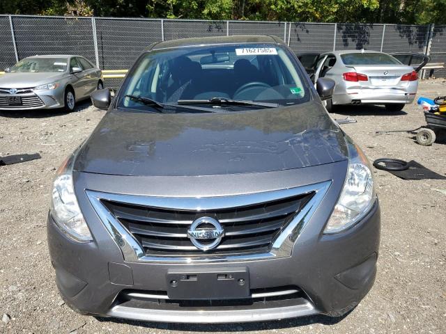 3N1CN7AP8KL861079 - 2019 NISSAN VERSA S GRAY photo 5
