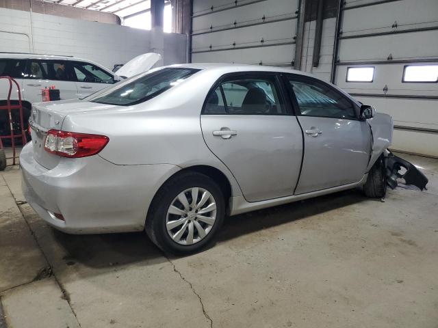 2T1BU4EE3CC756179 - 2012 TOYOTA COROLLA BASE SILVER photo 3