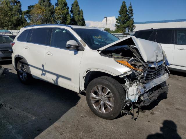 5TDKKRFHXFS095578 - 2015 TOYOTA HIGHLANDER XLE 白色 照片 4