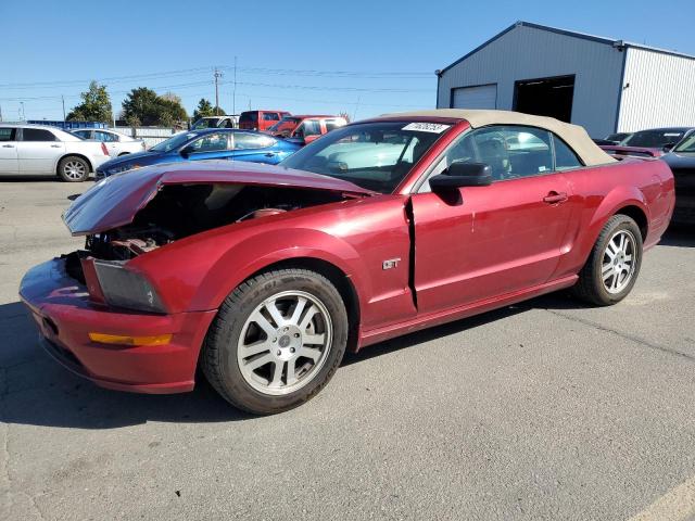 1ZVHT85H655193561 - 2005 FORD MUSTANG GT RED photo 1