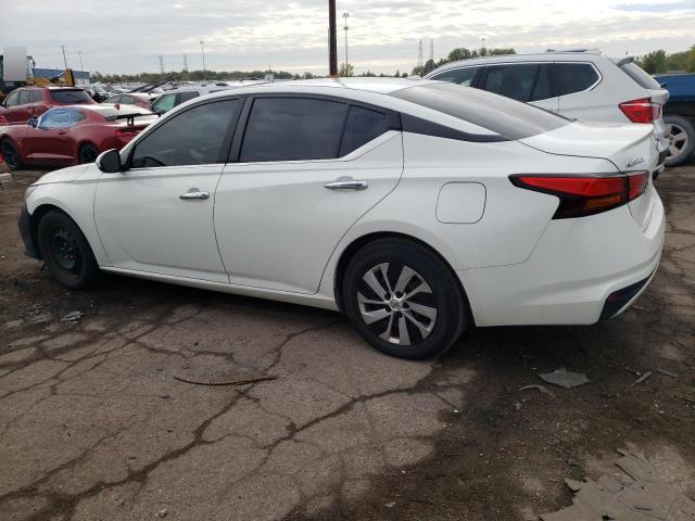 1N4BL4BV1KC216575 - 2019 NISSAN ALTIMA S WHITE photo 2