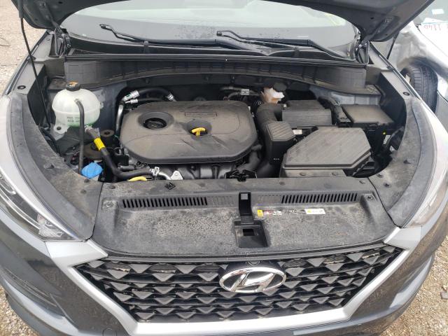 KM8J2CA45KU965672 - 2019 HYUNDAI TUCSON SE GRAY photo 11