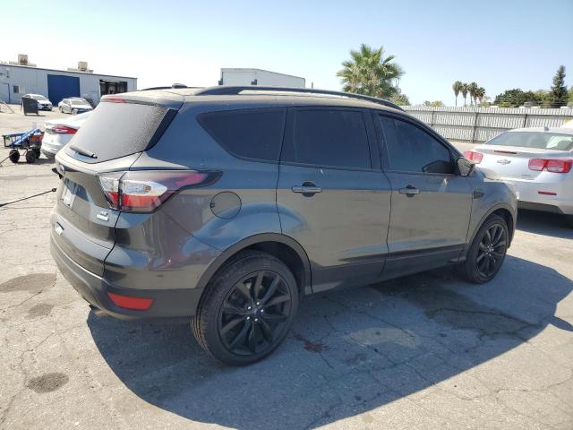 1FMCU0GD1JUA24064 - 2018 FORD ESCAPE SE CHARCOAL photo 3