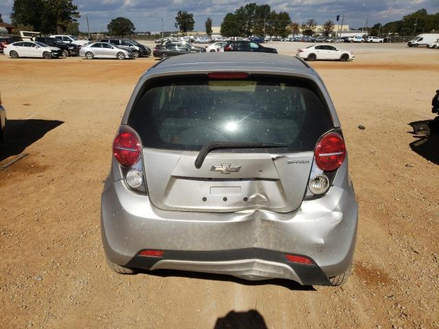 KL8CD6S9XFC811479 - 2015 CHEVROLET SPARK 1LT SILVER photo 6